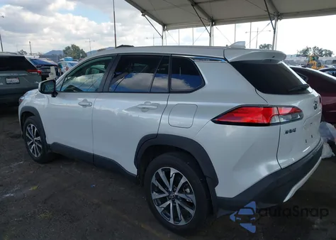 2024 Toyota Corolla Cross Xle from USA, damaged, VIN 7MUDAAAG4RV095002